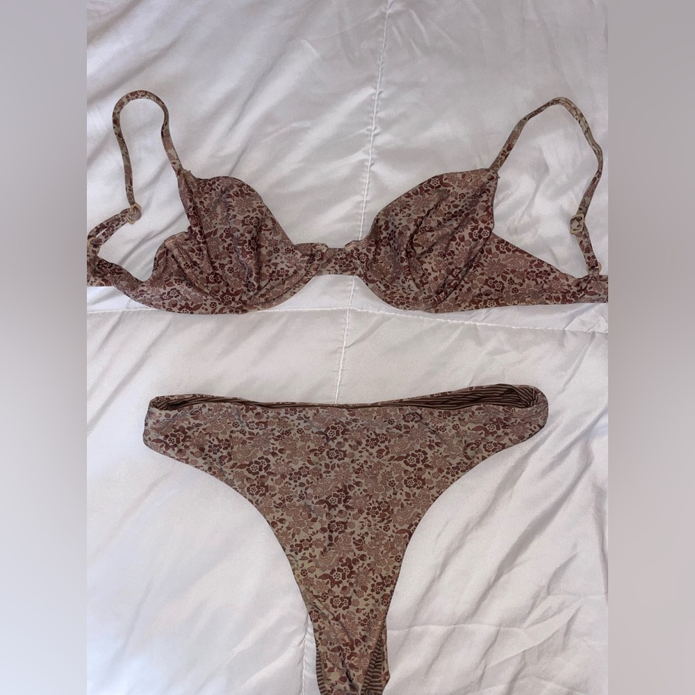 Acacia swimwear set (color: Bloom)